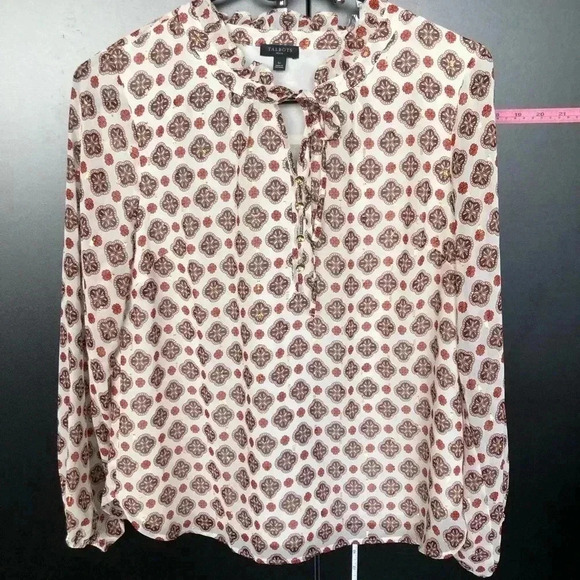 Talbots Medallion Print, lettuce ruffle v-neck tie, metallic threads, lined - Picture 2 of 9